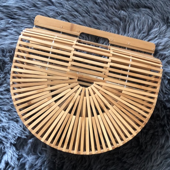 Bamboo clutch - Picture 2 of 2